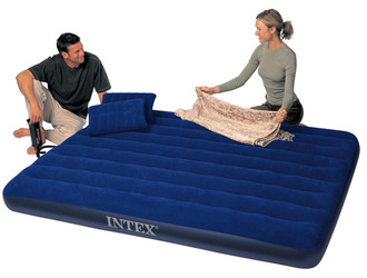 Надувной матрас Classic Downy Bed 152х203х22см с насосом и подушками Intex 68765